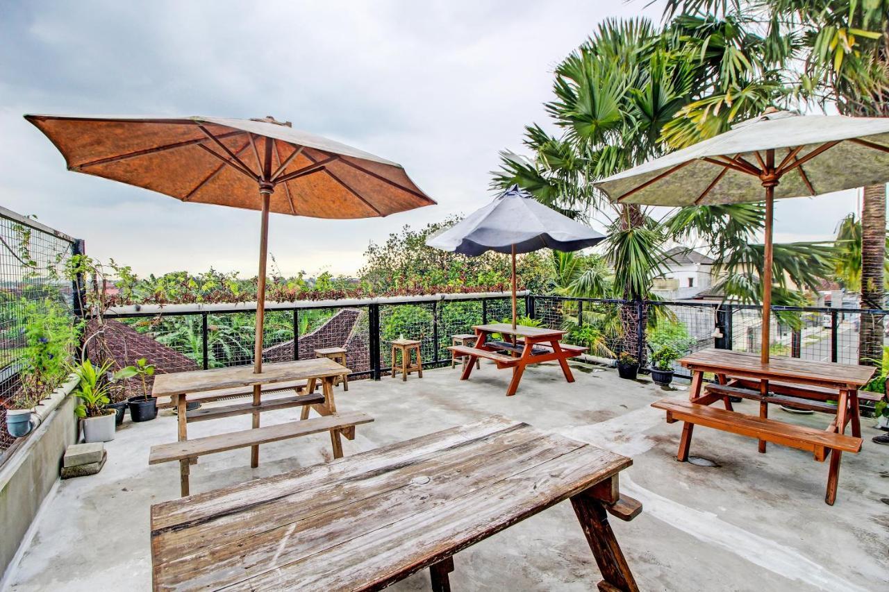 Oyo 92256 Sentosa Residence Джокьякарта Экстерьер фото