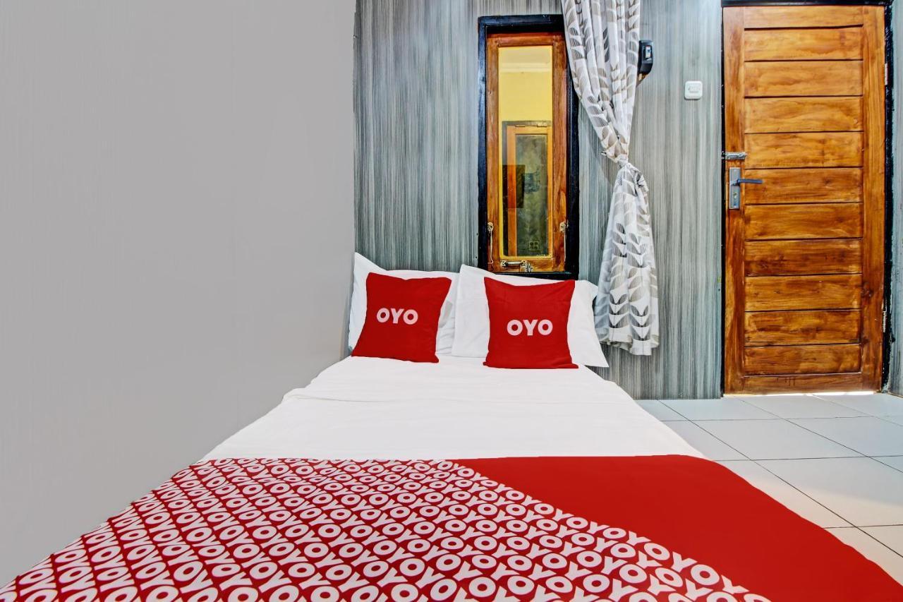 Oyo 92256 Sentosa Residence Джокьякарта Экстерьер фото